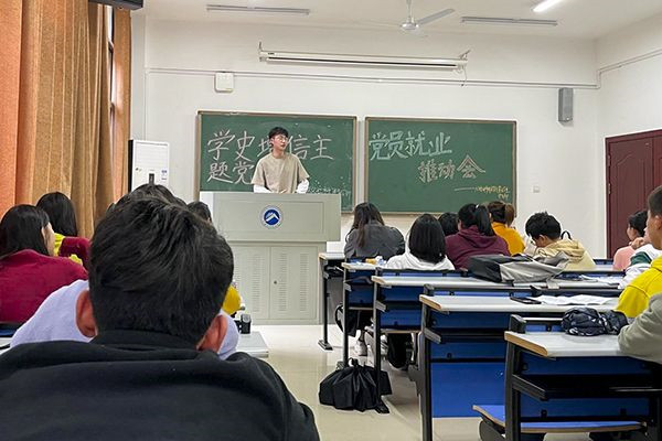 558f24fdc3e743df885a0f972be65cdd.jpg 人文五.jpg