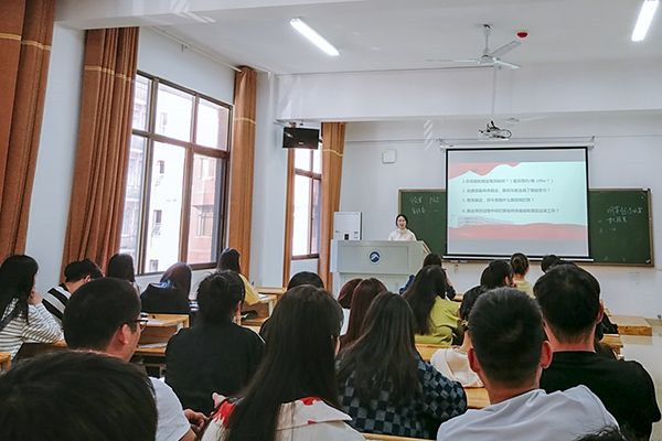 d2a6f7c23c7b4eaaabee440153f6cc43.jpg 人文四.jpg